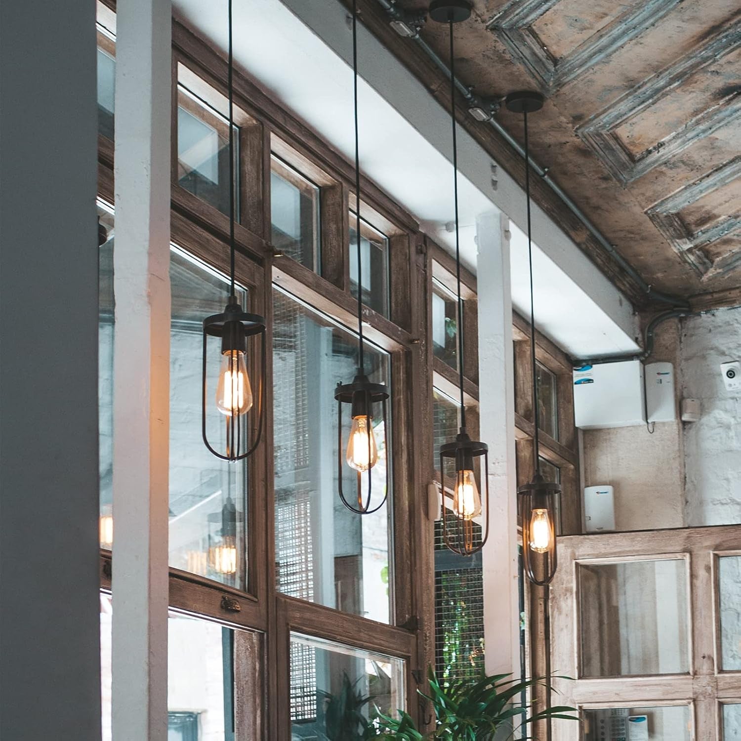 Vintage Edison Light Bulb, ST64 Vintage Light Bulb 60Watt, Vintage Style Light Bulbs E26 Standard Medium Base, Dimmable 2300K Amber Warm Glass Bulbs for Pendant Light, Lantern, Wall Sconce (4Pack)